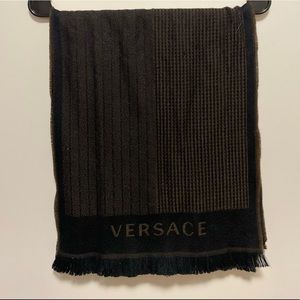 100% Wool Versace Scarf